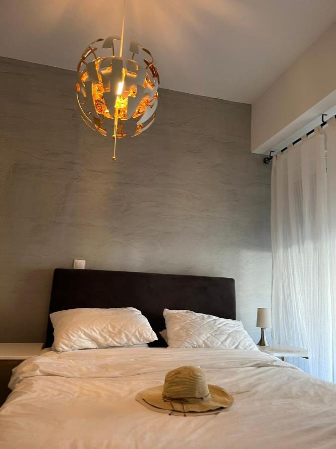 Holiday Apartment Glyfada Atene Esterno foto